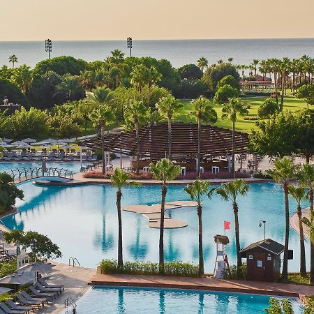 ลารา บารุต คอลเลคชั่น - ออลอินคลูซีฟ Hotel อันตัลยา ภายนอก รูปภาพ Golf and pool at the resort